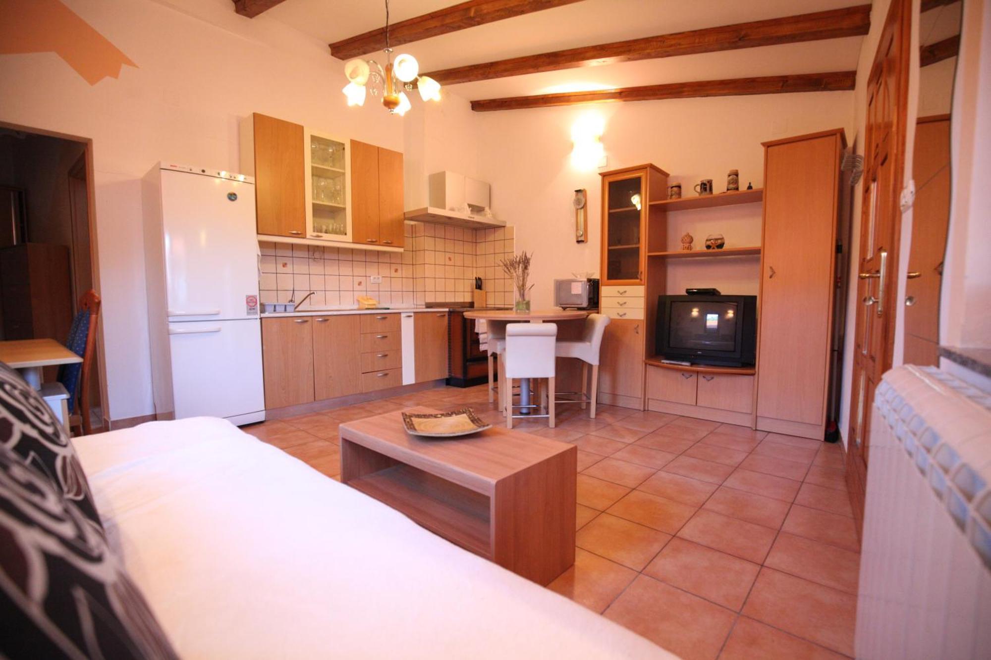 Rooms And Apartment Ambrozic Vremski Britof Exterior foto